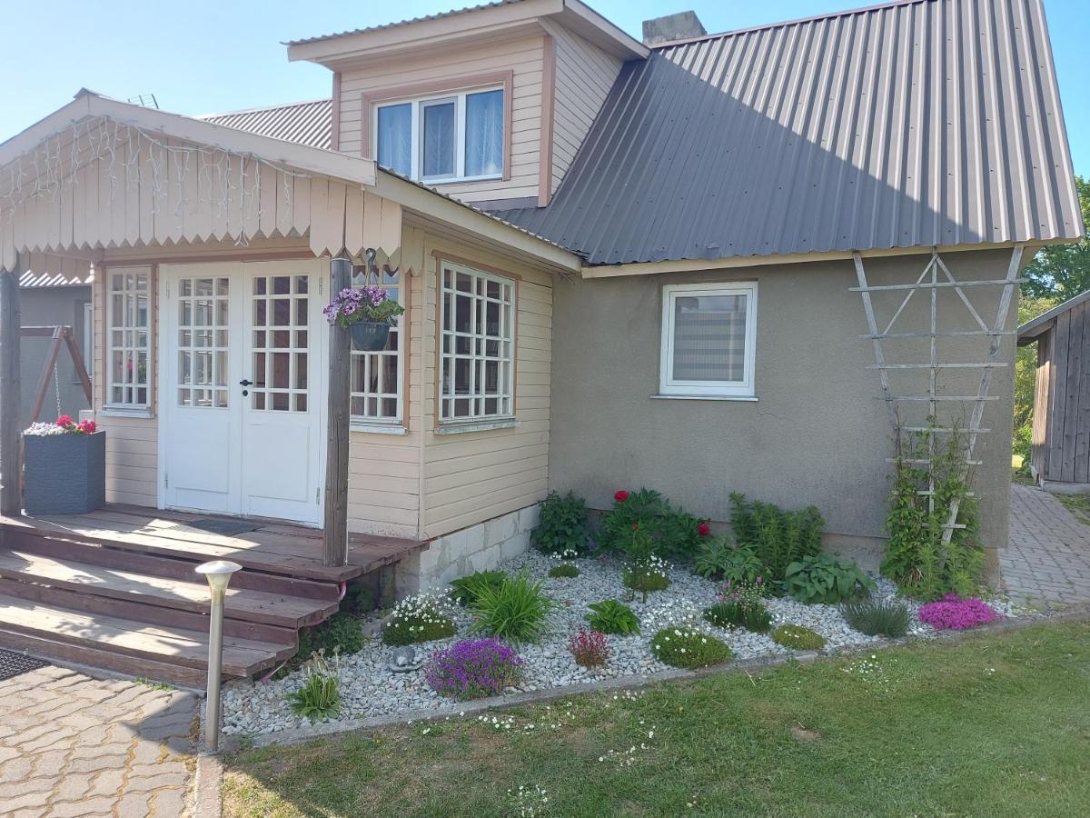 Adu-Jaani Kodumajutus Bed & Breakfast Matja Exterior photo