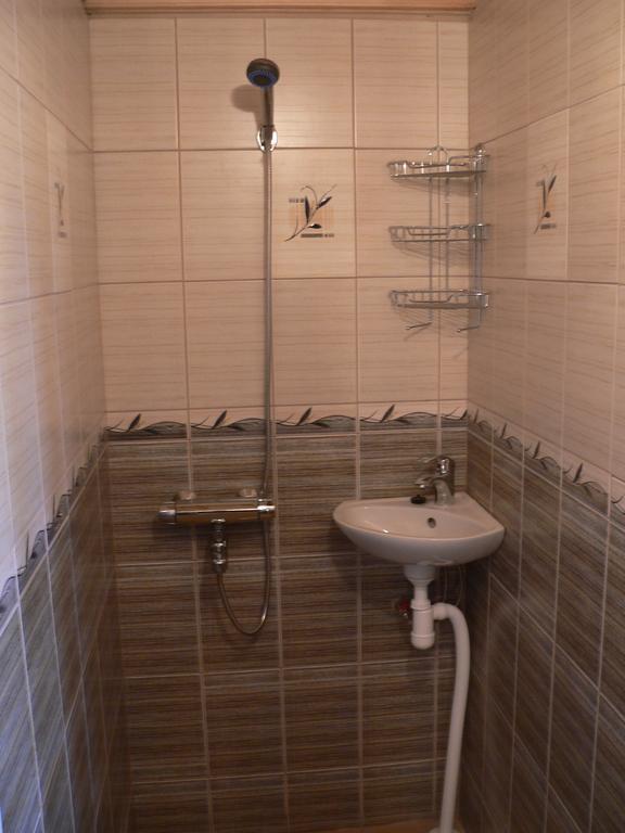 Adu-Jaani Kodumajutus Bed & Breakfast Matja Room photo